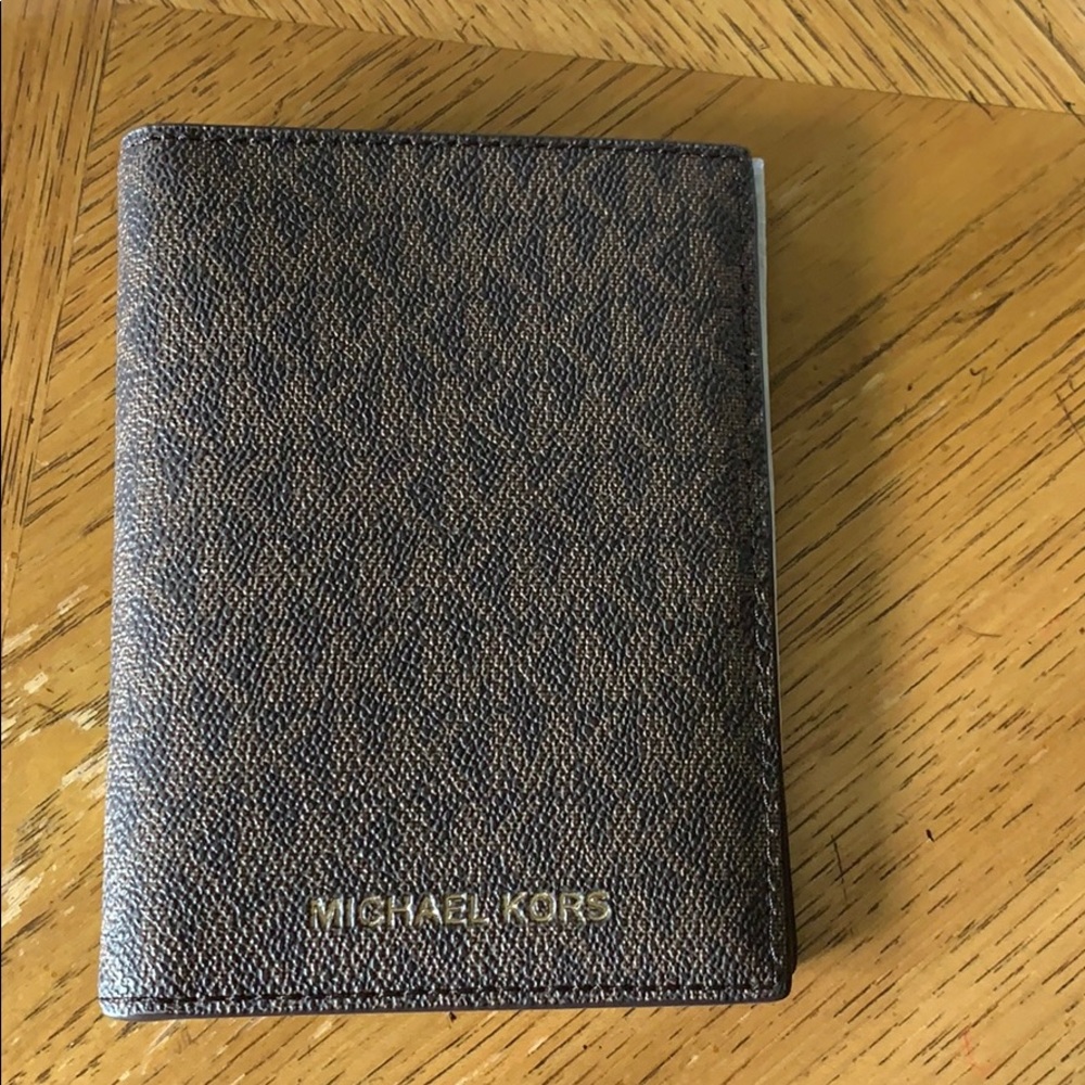 Michael Kors Bedford Travel Passport Wallet